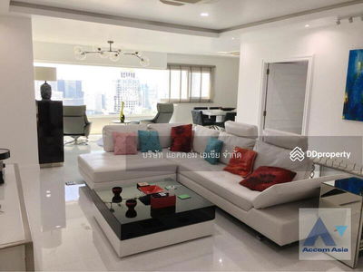 Sathorn Gardens, Bangkok, Thailand Sathorn Gardens, Bangkok, Thailand