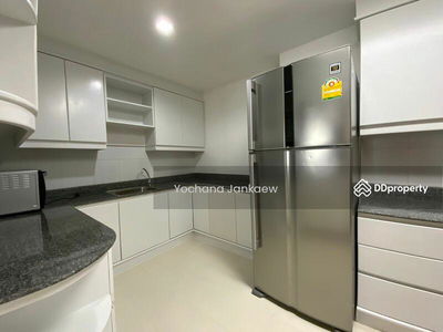 Acadamia Grand Tower, Bangkok, Thailand Acadamia Grand Tower, Bangkok, Thailand