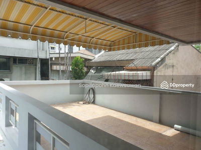 10110, Bangkok, Thailand 10110, Bangkok, Thailand