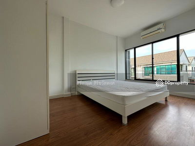 The Villa Bangbuathong, Nonthaburi, Thailand The Villa Bangbuathong, Nonthaburi, Thailand