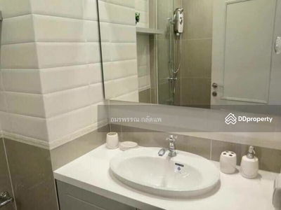 The Editor Vertical Village Sapankwai, Bangkok, Thailand The Editor Vertical Village Sapankwai, Bangkok, Thailand