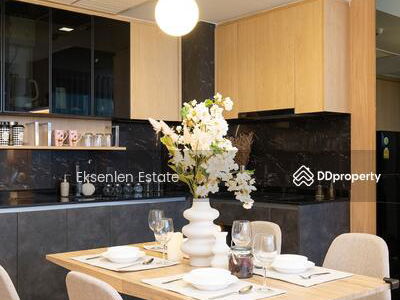 The Line Jatujak-Mochit, Bangkok, Thailand The Line Jatujak-Mochit, Bangkok, Thailand