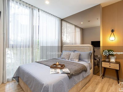 The Line Jatujak-Mochit, Bangkok, Thailand The Line Jatujak-Mochit, Bangkok, Thailand