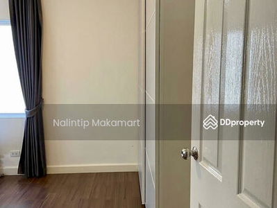 Town Avenue Srinagarindra, Bangkok, Thailand Town Avenue Srinagarindra, Bangkok, Thailand