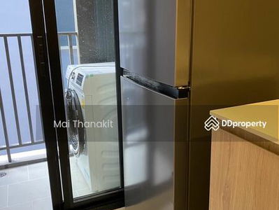 Chewathai Pinklao, Bangkok, Thailand Chewathai Pinklao, Bangkok, Thailand