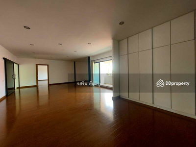 Single house in Bang Phra, near Central Sriracha, Chon Buri, Thailand Single house in Bang Phra, near Central Sriracha, Chon Buri, Thailand