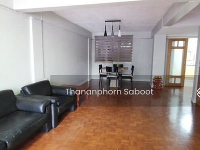 4-Bedroom House, Bangkok, Thailand 4-Bedroom House, Bangkok, Thailand