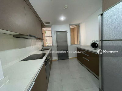 10110, Bangkok, Thailand 10110, Bangkok, Thailand