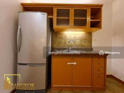 Esmeralda Apartments, Bangkok, Thailand Esmeralda Apartments, Bangkok, Thailand