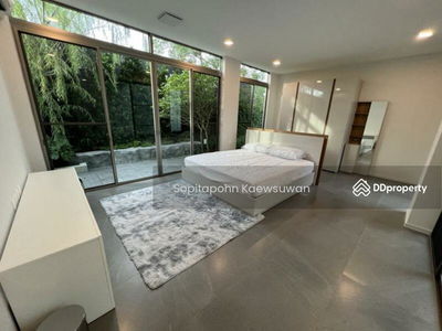 VIVE Rama 9, Bangkok, Thailand VIVE Rama 9, Bangkok, Thailand