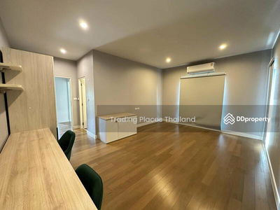 Burasiri Pattanakarn, Bangkok, Thailand Burasiri Pattanakarn, Bangkok, Thailand