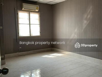 2-story townhouse, Pathum Thani., Thailand 2-story townhouse, Pathum Thani., Thailand