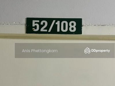 Housing in Bang Kruai, Thailand Housing in Bang Kruai, Thailand