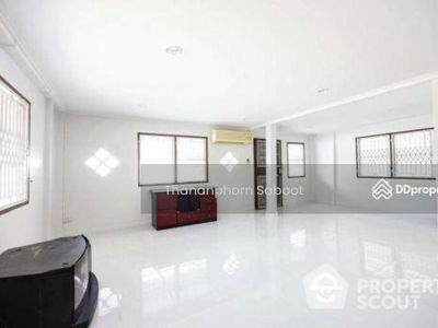 Premium 2-Bedroom House, Bangkok, Thailand Premium 2-Bedroom House, Bangkok, Thailand