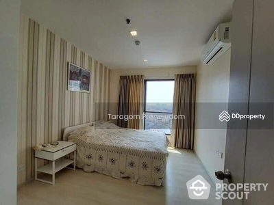 Life Sukhumvit 48, Bangkok, Thailand Life Sukhumvit 48, Bangkok, Thailand