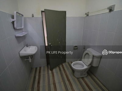 Housing in Kathu, Thailand Housing in Kathu, Thailand