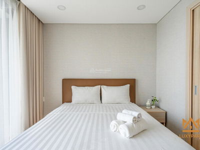 Bach Dang Street, Vietnam Bach Dang Street, Vietnam