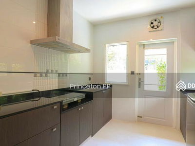 Nantawan Bangna Km.7, Samut Prakan, Thailand Nantawan Bangna Km.7, Samut Prakan, Thailand