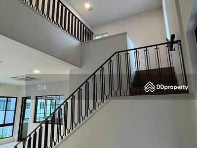 Nantawan Rama 9 New Krungthepkreetha, Bangkok, Thailand Nantawan Rama 9 New Krungthepkreetha, Bangkok, Thailand