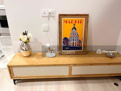 Life One Wireless, Bangkok, Thailand Life One Wireless, Bangkok, Thailand