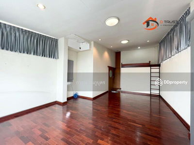 Lat Phrao 64, Intersection 7, Bangkok, Thailand Lat Phrao 64, Intersection 7, Bangkok, Thailand