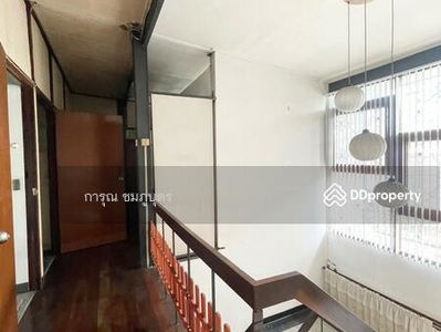 Lat Phrao 64, Intersection 7, Bangkok, Thailand Lat Phrao 64, Intersection 7, Bangkok, Thailand