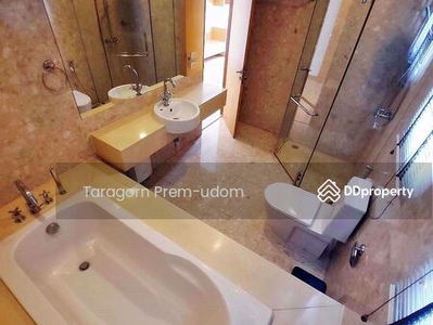 Viscaya Private Residences, Bangkok, Thailand Viscaya Private Residences, Bangkok, Thailand