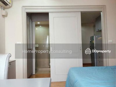 The Editor Vertical Village Sapankwai, Bangkok, Thailand The Editor Vertical Village Sapankwai, Bangkok, Thailand