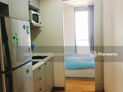 The Editor Vertical Village Sapankwai, Bangkok, Thailand The Editor Vertical Village Sapankwai, Bangkok, Thailand