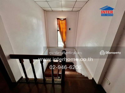 Near Central Ladprao Soi Khlangmontri, Bangkok, Thailand Near Central Ladprao Soi Khlangmontri, Bangkok, Thailand