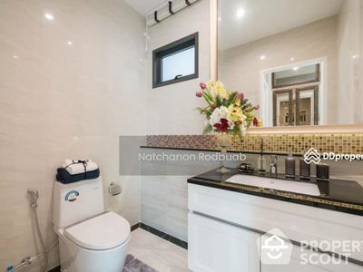 The Grand Condo Patumwam, Bangkok, Thailand The Grand Condo Patumwam, Bangkok, Thailand