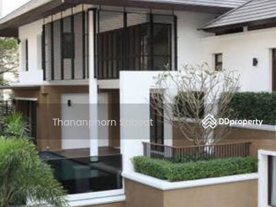 Spacious 4-Bedroom House, Bangkok, Thailand Spacious 4-Bedroom House, Bangkok, Thailand