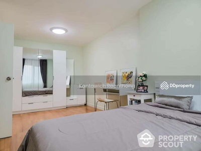 DownTown 49 Sukhumvit, Bangkok, Thailand DownTown 49 Sukhumvit, Bangkok, Thailand