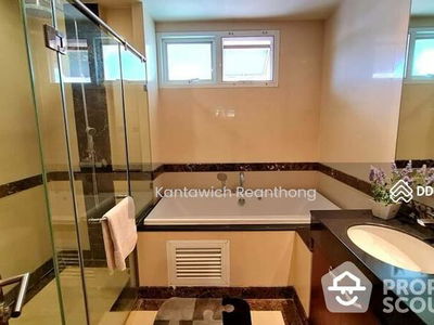 Piyathip Place, Bangkok, Thailand Piyathip Place, Bangkok, Thailand