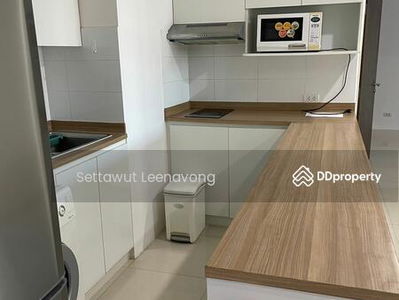 Sathorn Gardens, Bangkok, Thailand Sathorn Gardens, Bangkok, Thailand