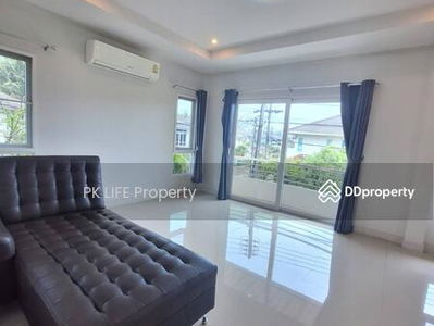 Housing in Ban Ratsada, Thailand Housing in Ban Ratsada, Thailand