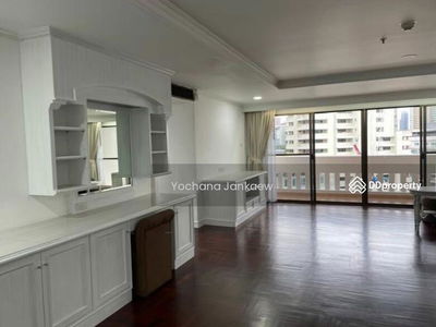 Sethiwan Mansion Sukhumvit 49, Bangkok, Thailand Sethiwan Mansion Sukhumvit 49, Bangkok, Thailand