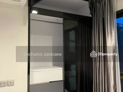 Life Asoke-Rama 9, Bangkok, Thailand Life Asoke-Rama 9, Bangkok, Thailand