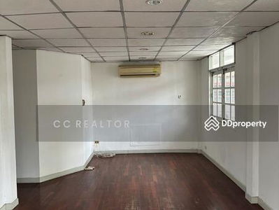 House For Rent Soi Yennakart 1, Bangkok, Thailand House For Rent Soi Yennakart 1, Bangkok, Thailand