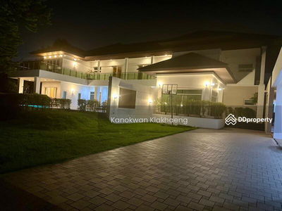 Windmill Village, Samut Prakan, Thailand Windmill Village, Samut Prakan, Thailand