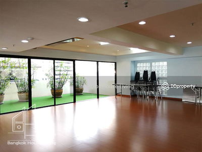 G.P. Grande Tower, Bangkok, Thailand G.P. Grande Tower, Bangkok, Thailand