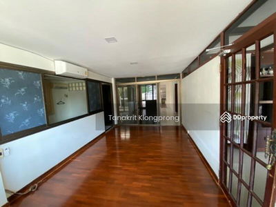 For rent, Seri Village, Rama IX 41, area 106 wa, Bangkok, Thailand For rent, Seri Village, Rama IX 41, area 106 wa, Bangkok, Thailand