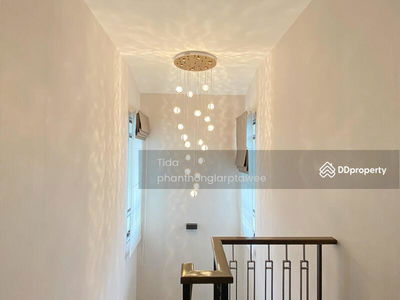 Bangkok Boulevard Rama 9, Bangkok, Thailand Bangkok Boulevard Rama 9, Bangkok, Thailand