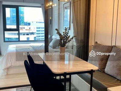 Life One Wireless, Bangkok, Thailand Life One Wireless, Bangkok, Thailand