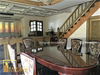 Townhouse in Compound, Bangkok, Thailand Townhouse in Compound, Bangkok, Thailand