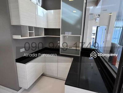 Manthana Onnut–Wongwaen 4, Bangkok, Thailand Manthana Onnut–Wongwaen 4, Bangkok, Thailand