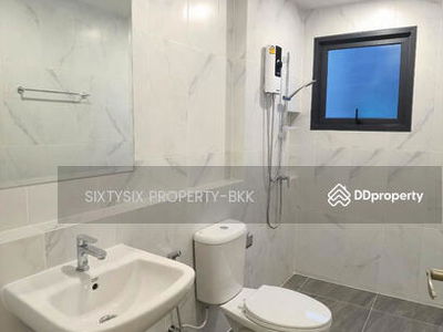 Centro Bangna - 4, Bangkok, Thailand Centro Bangna - 4, Bangkok, Thailand