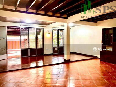 Single house for rent located in Soi Sukhumvit 71 (SPSAM1162), Bangkok, Thailand Single house for rent located in Soi Sukhumvit 71 (SPSAM1162), Bangkok, Thailand