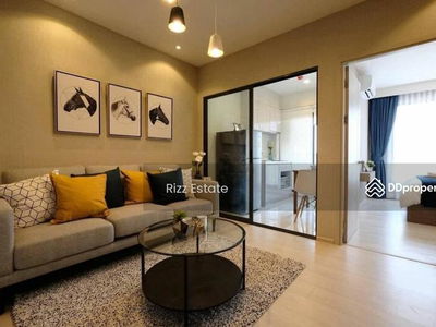 Life Sukhumvit 48, Bangkok, Thailand Life Sukhumvit 48, Bangkok, Thailand