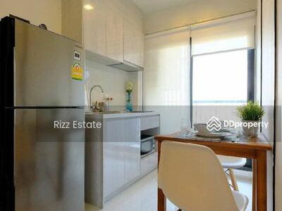 Life Sukhumvit 48, Bangkok, Thailand Life Sukhumvit 48, Bangkok, Thailand